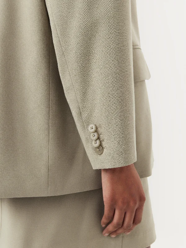 The Boxy Single Breasted Blazer in Light Khaki